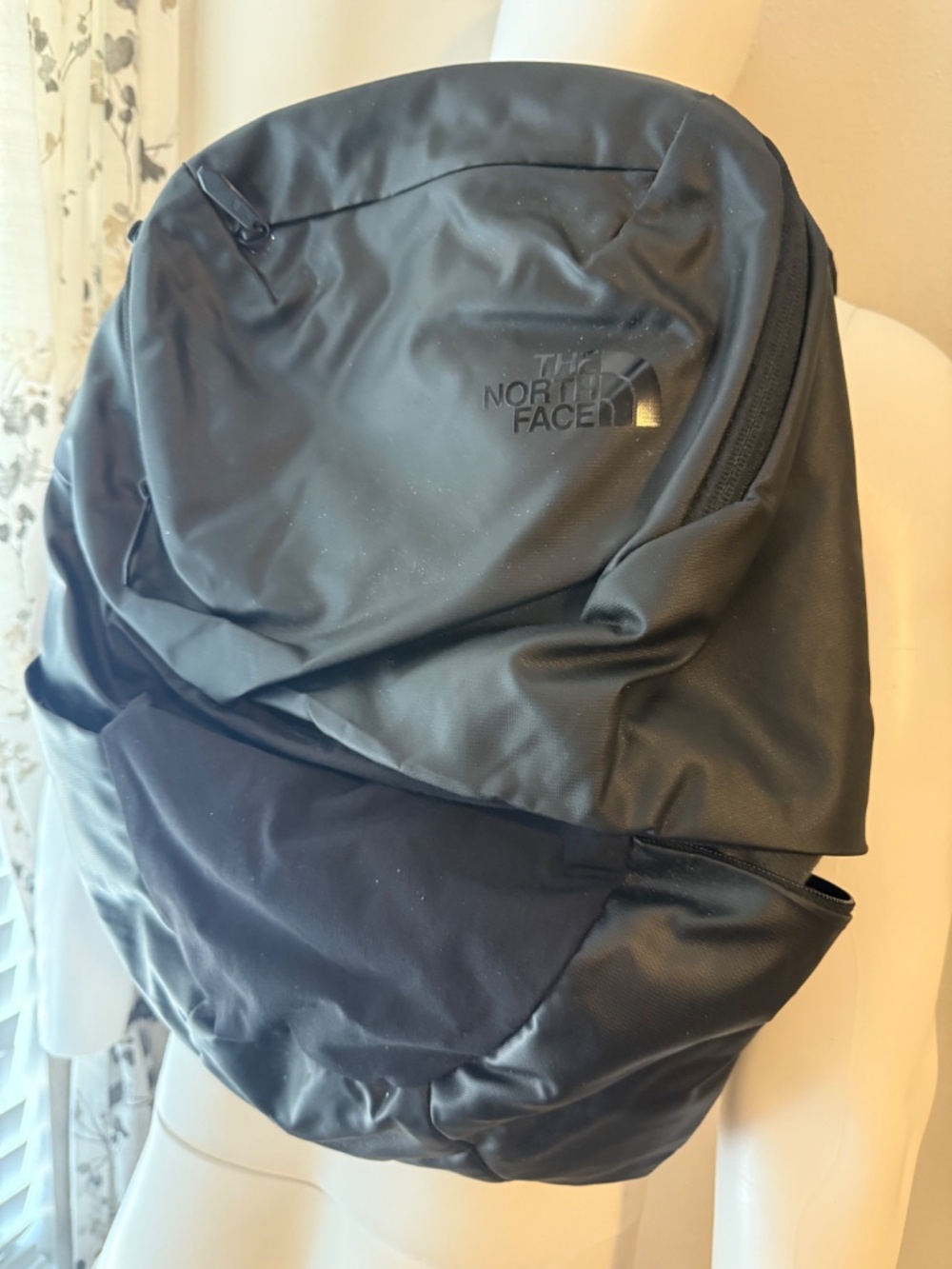 Back pack - Picture 4 of 4